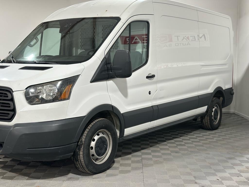 Ford Transit 250 Van Med. Roof w/Sliding Pass. 148-in. WB 2018