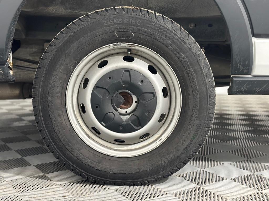 Ford Transit 250 Van Med. Roof w/Sliding Pass. 148-in. WB 2018