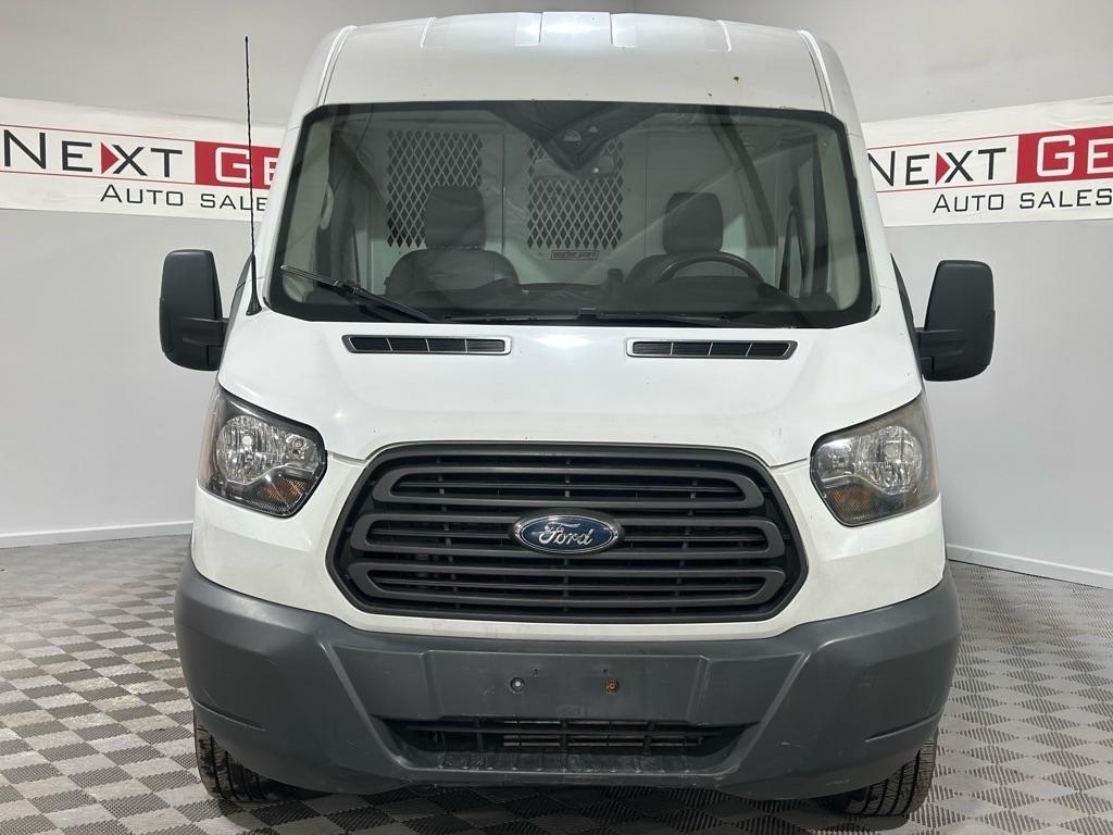 Ford Transit 250 Van Med. Roof w/Sliding Pass. 148-in. WB 2018