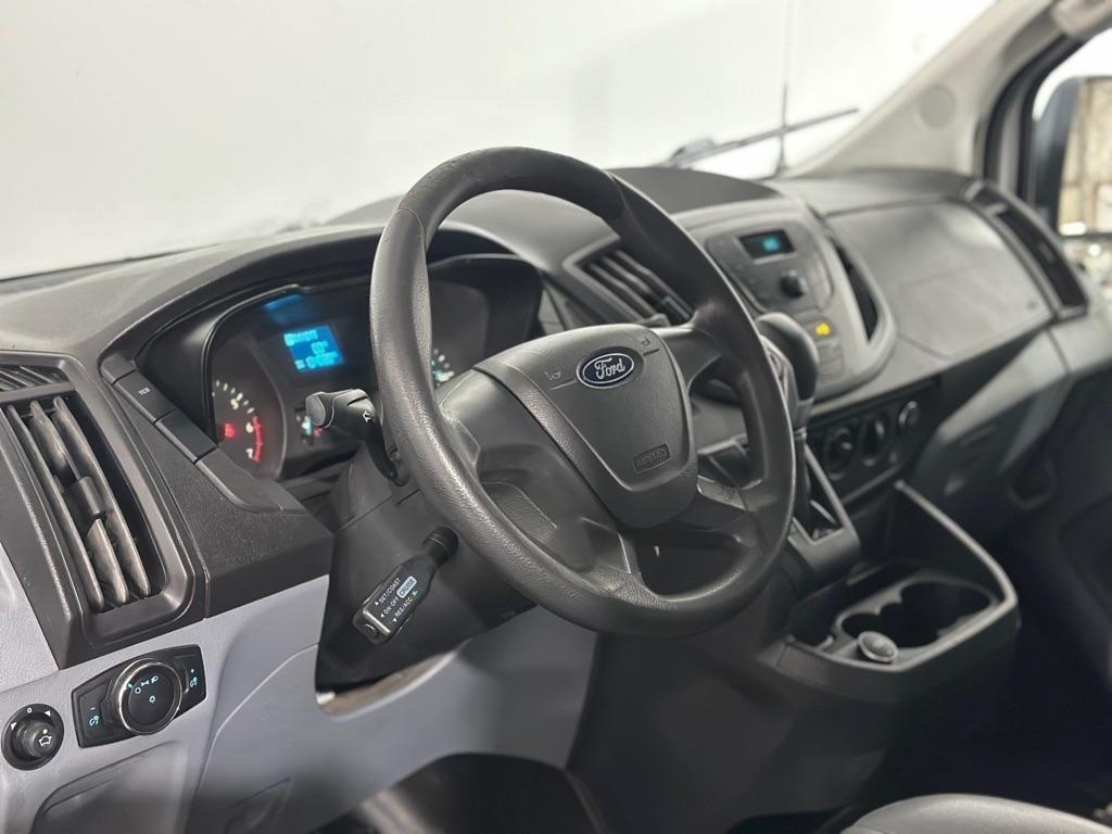 Ford Transit 250 Van Med. Roof w/Sliding Pass. 148-in. WB 2018