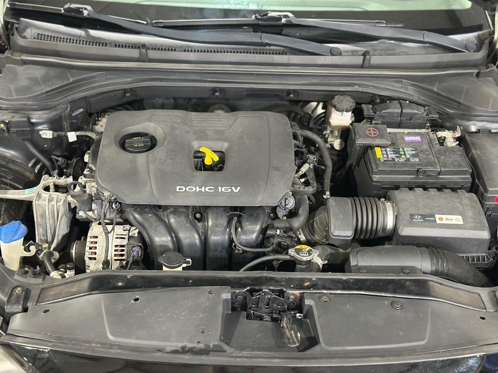 Hyundai Elantra SE 6AT 2018