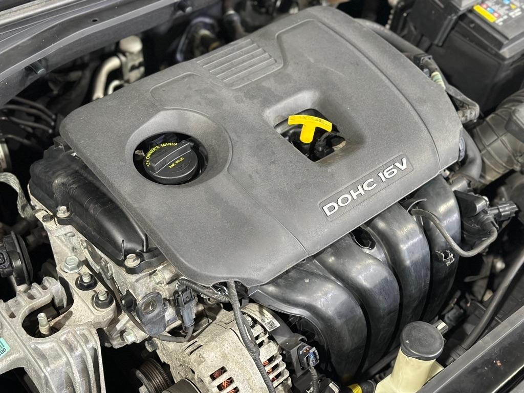 Hyundai Elantra SE 6AT 2018