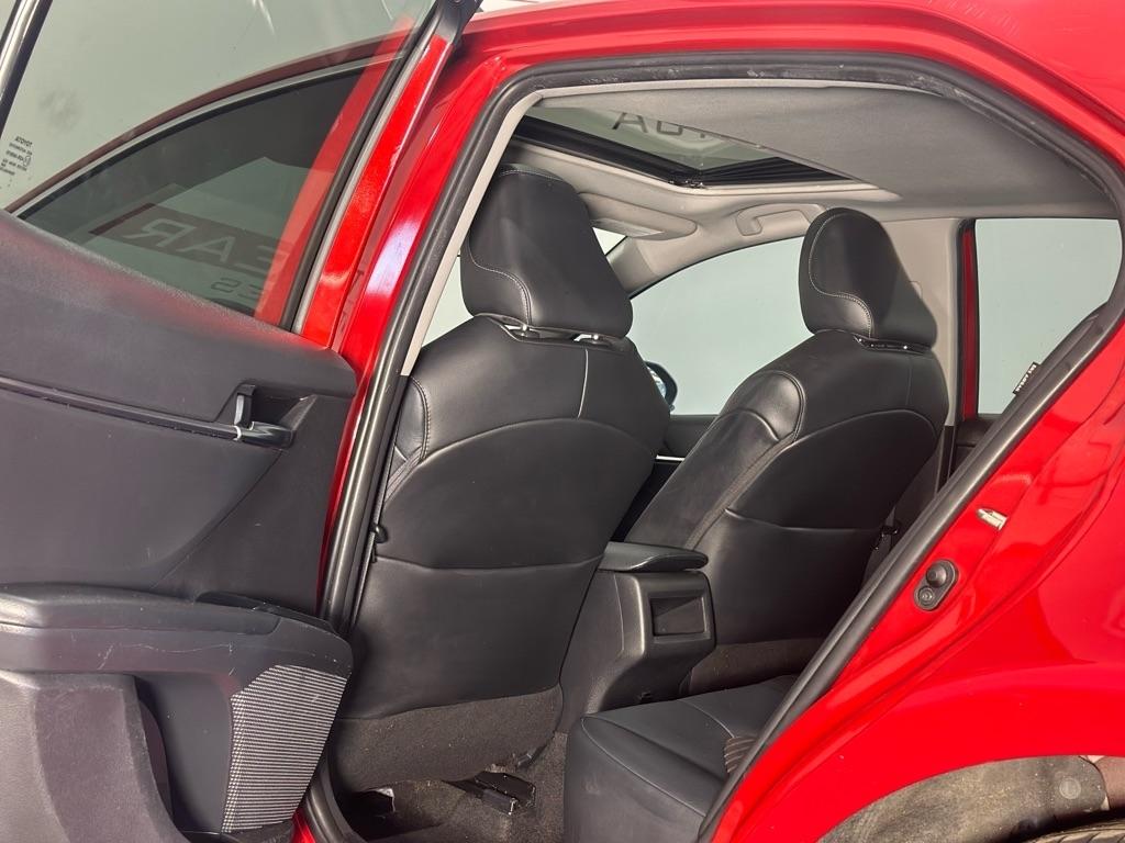 Toyota Camry SE 2020