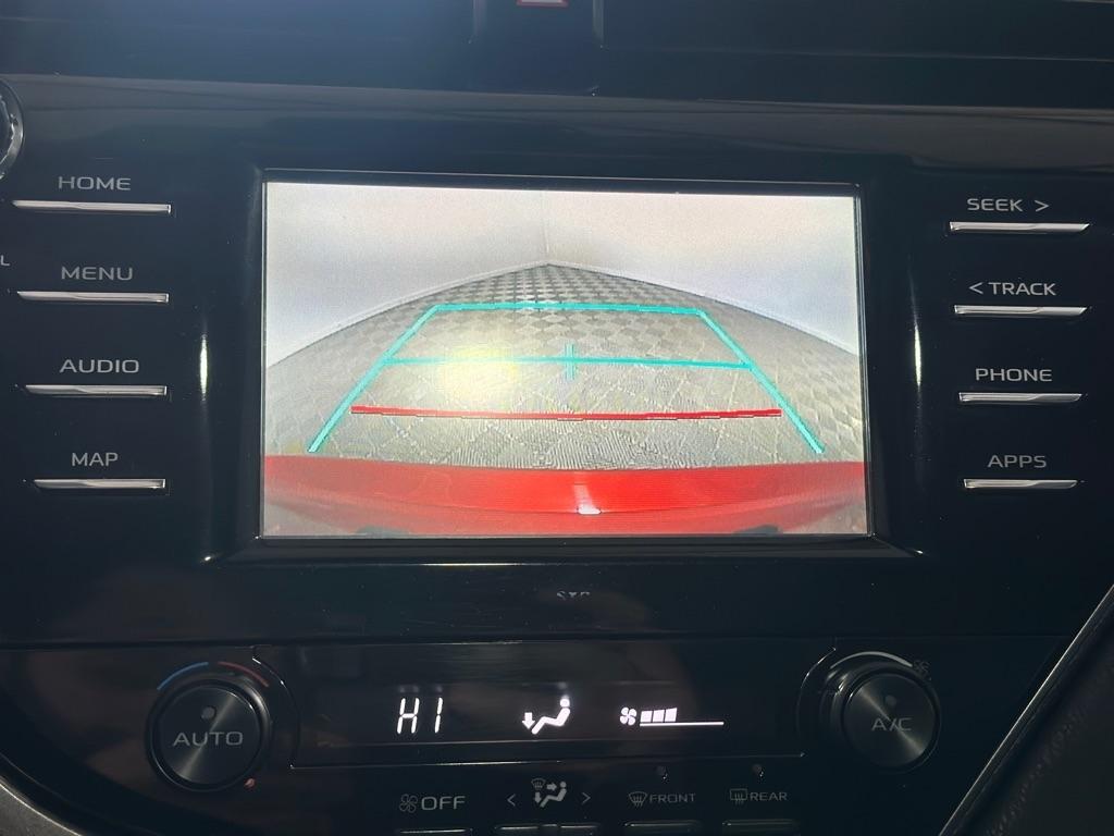 Toyota Camry SE 2020