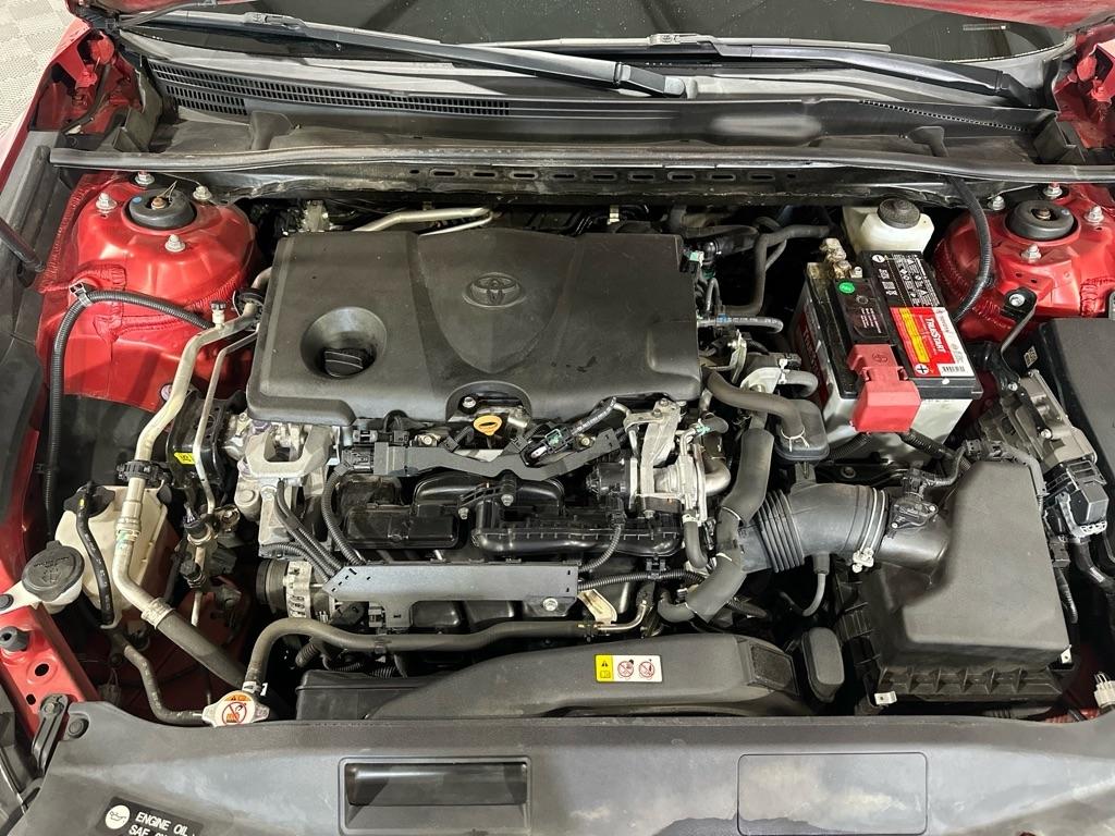 Toyota Camry SE 2020