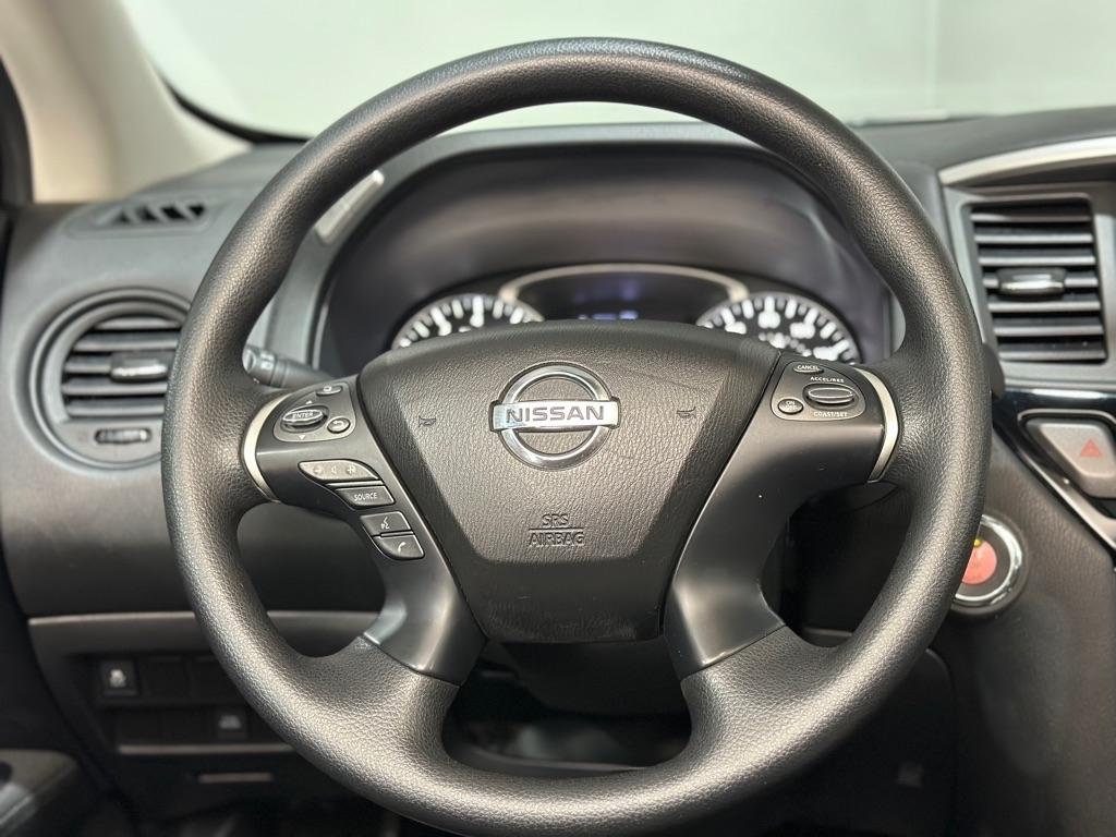 Nissan Pathfinder S 4WD 2017