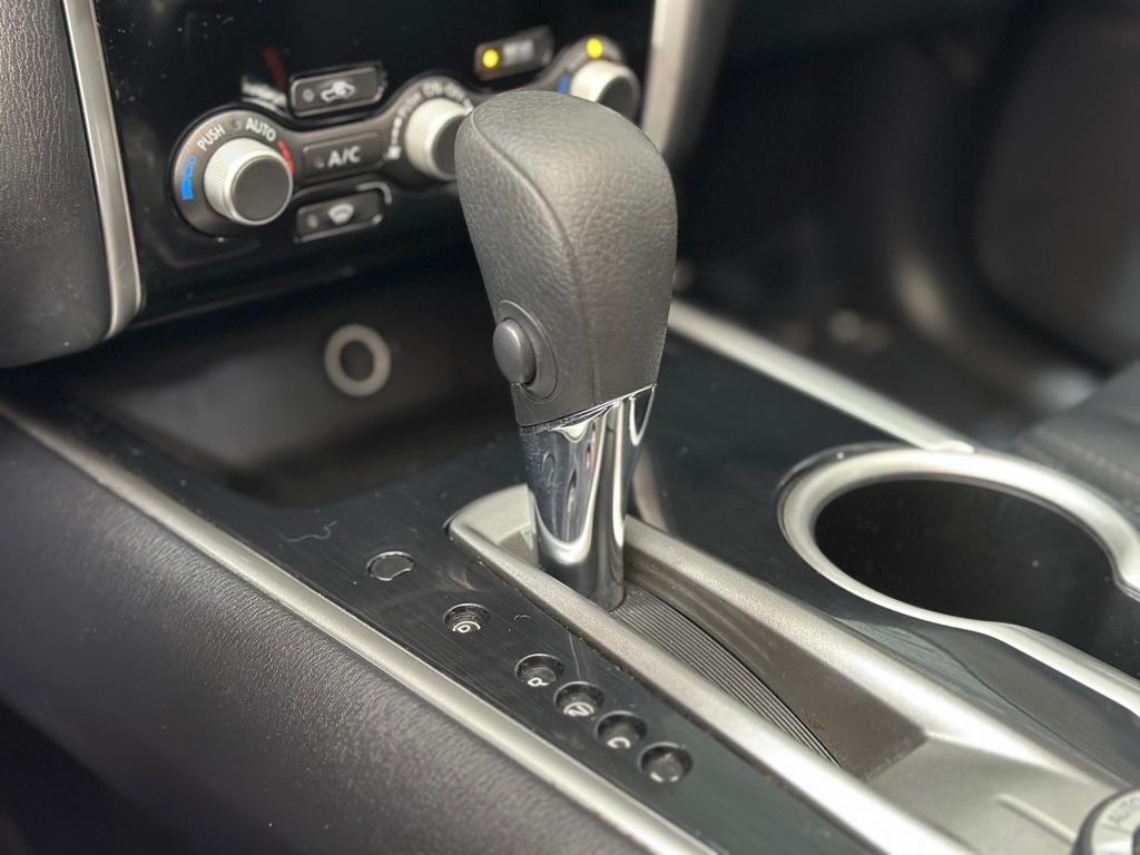 Nissan Pathfinder S 4WD 2017