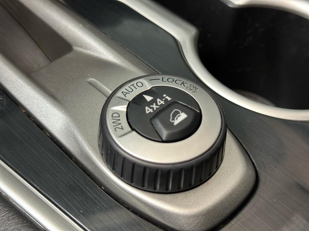 Nissan Pathfinder S 4WD 2017