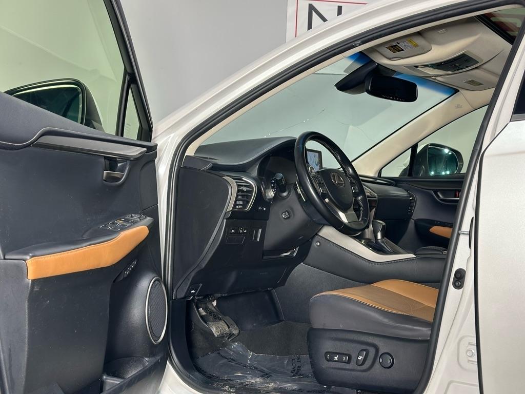 Lexus NX 200t FWD 2019