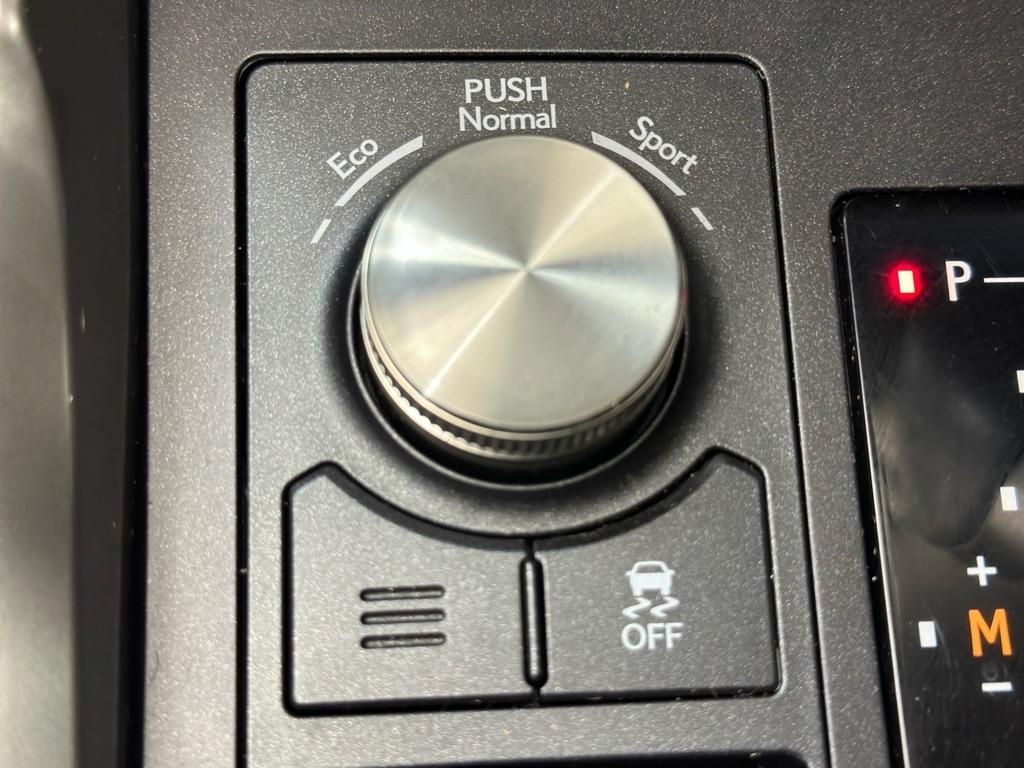 Lexus NX 200t FWD 2019