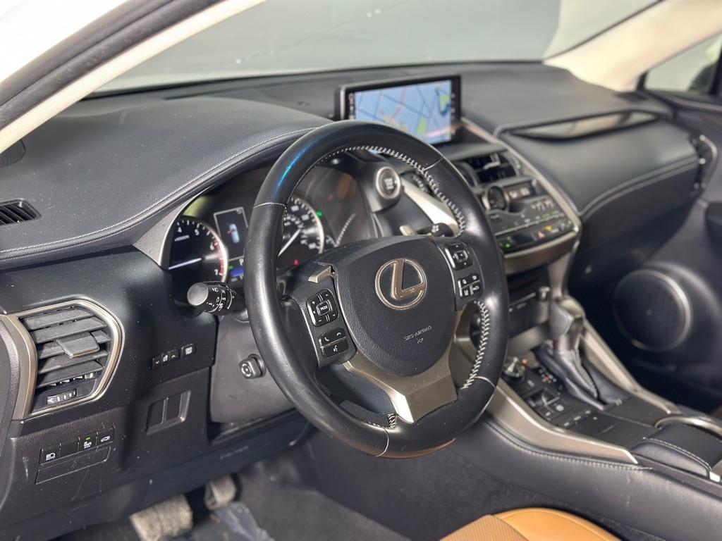 Lexus NX 200t FWD 2019