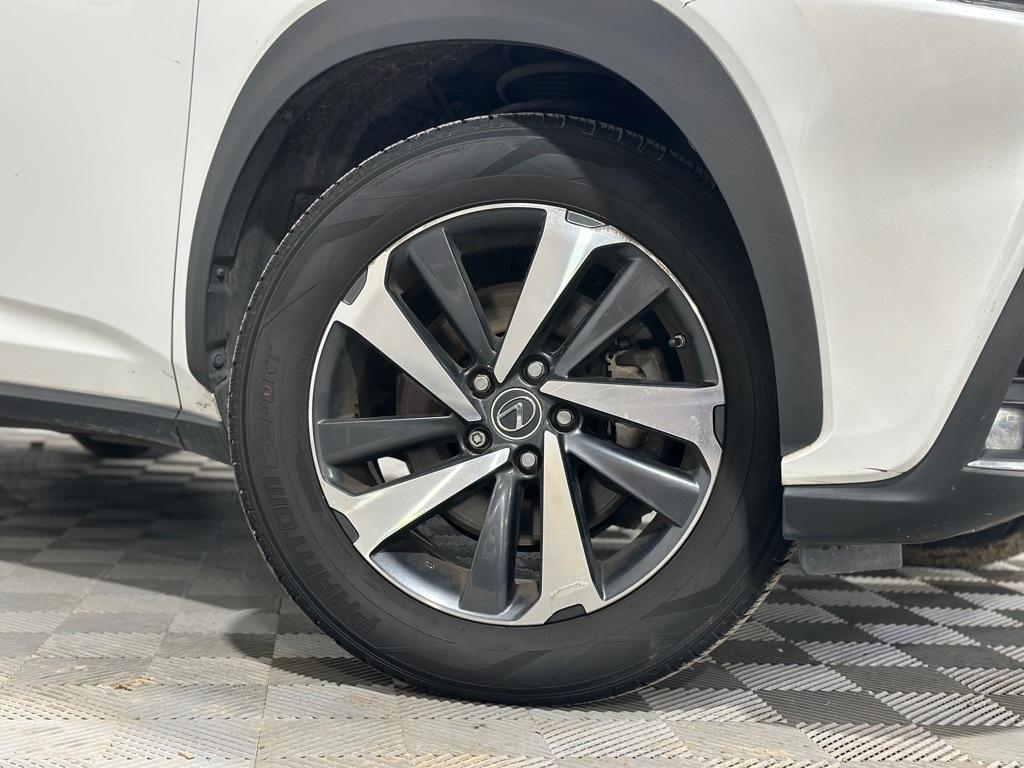 Lexus NX 200t FWD 2019