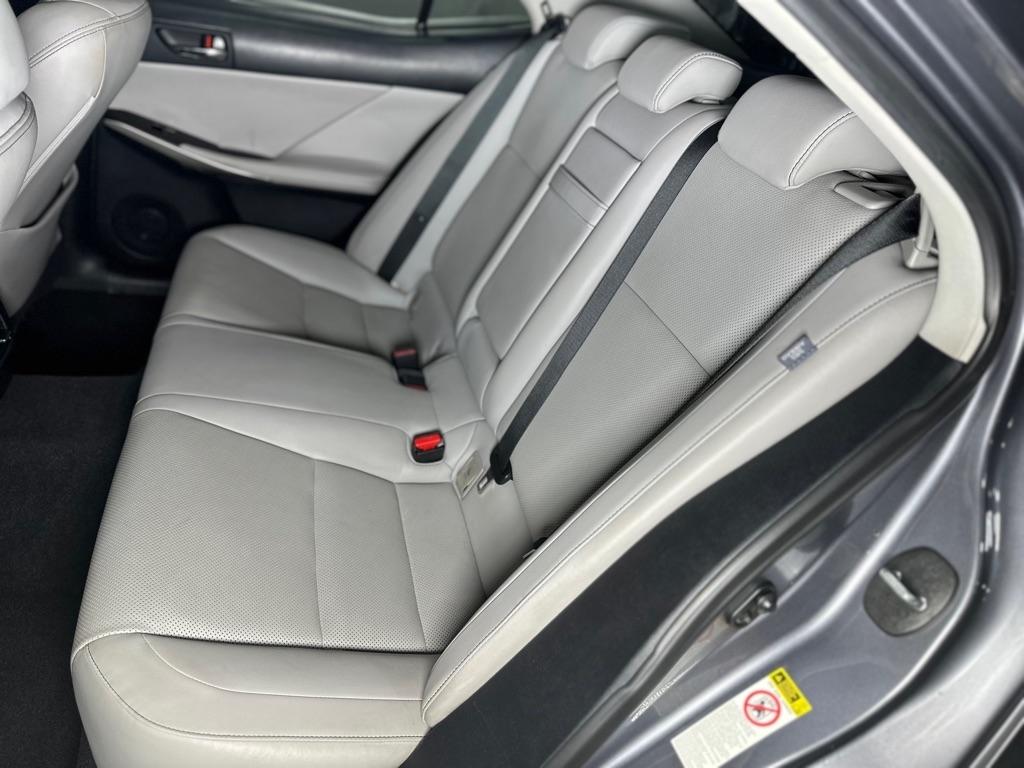 Lexus IS 250 RWD 2015