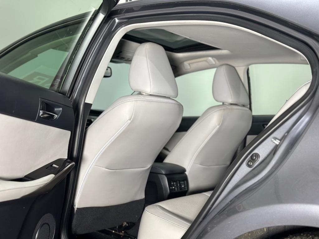 Lexus IS 250 RWD 2015