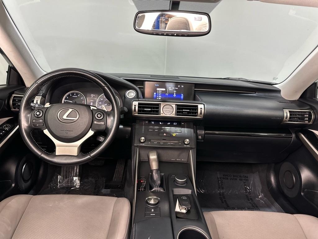 Lexus IS 250 RWD 2015
