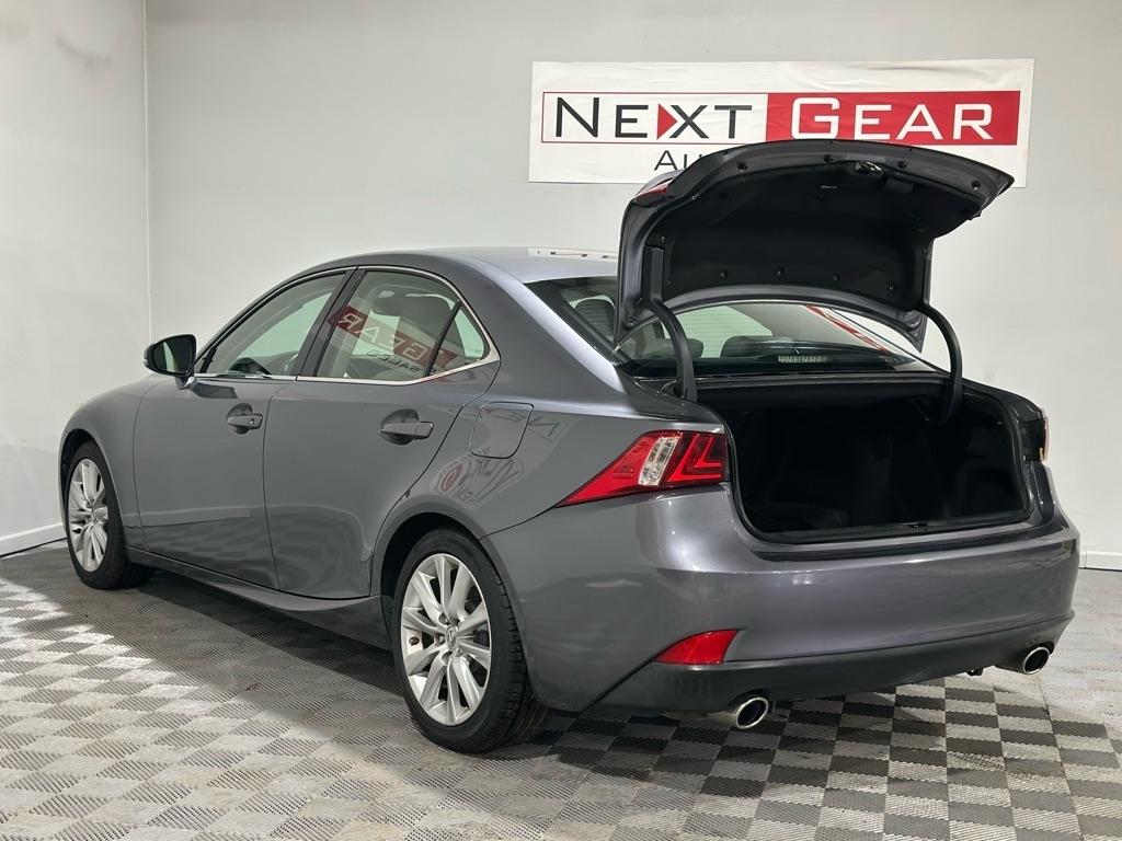 Lexus IS 250 RWD 2015