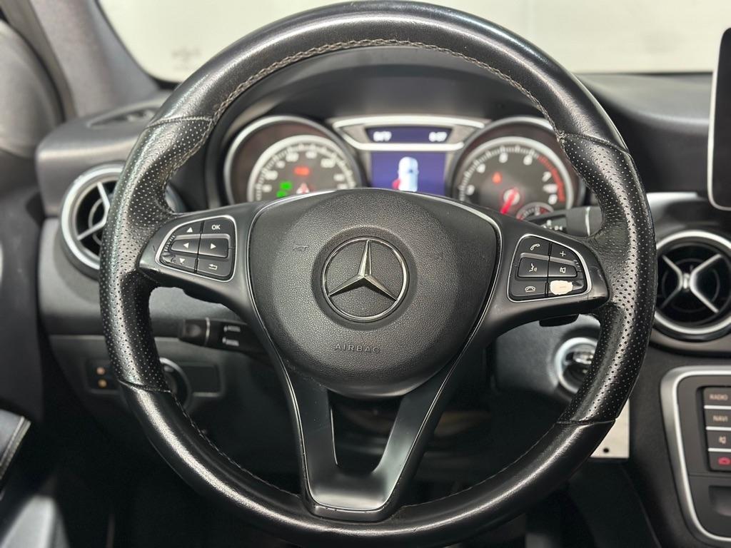 Mercedes-Benz GLA-Class GLA250 2019