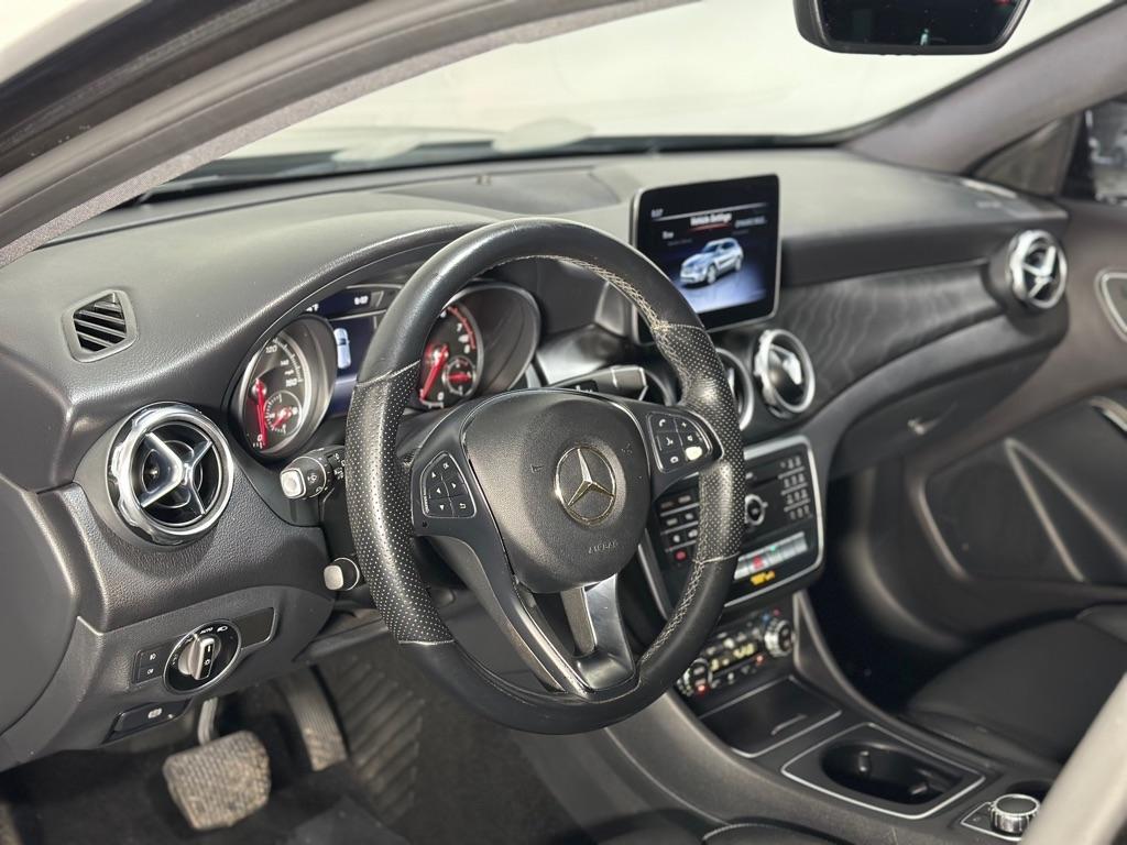 Mercedes-Benz GLA-Class GLA250 2019