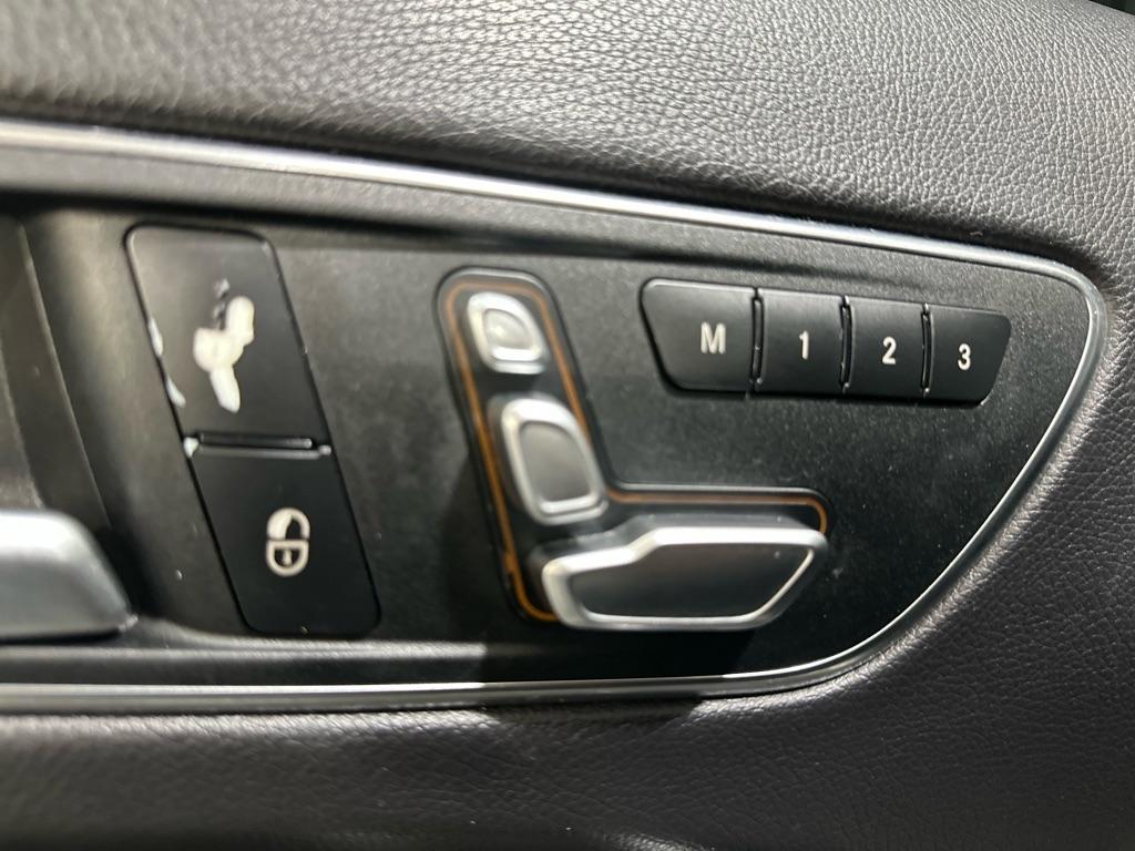 Mercedes-Benz GLA-Class GLA250 2019