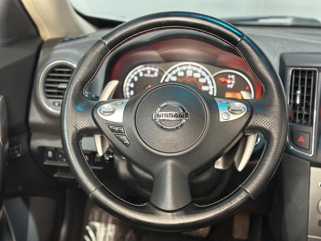 Nissan Maxima S 2011