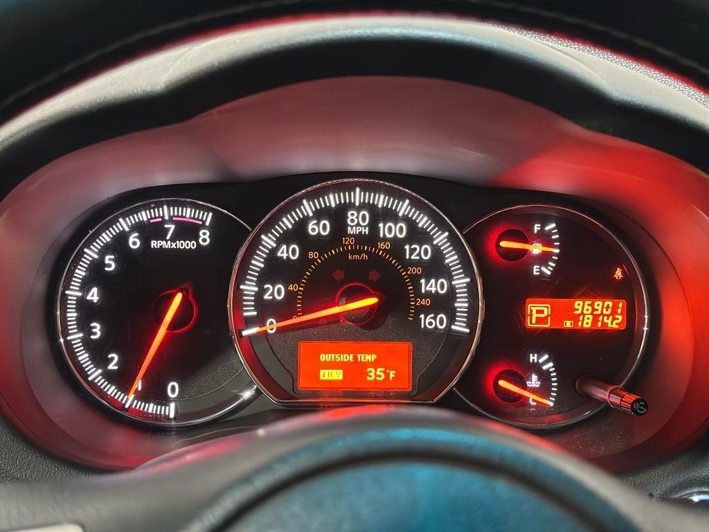 Nissan Maxima S 2011