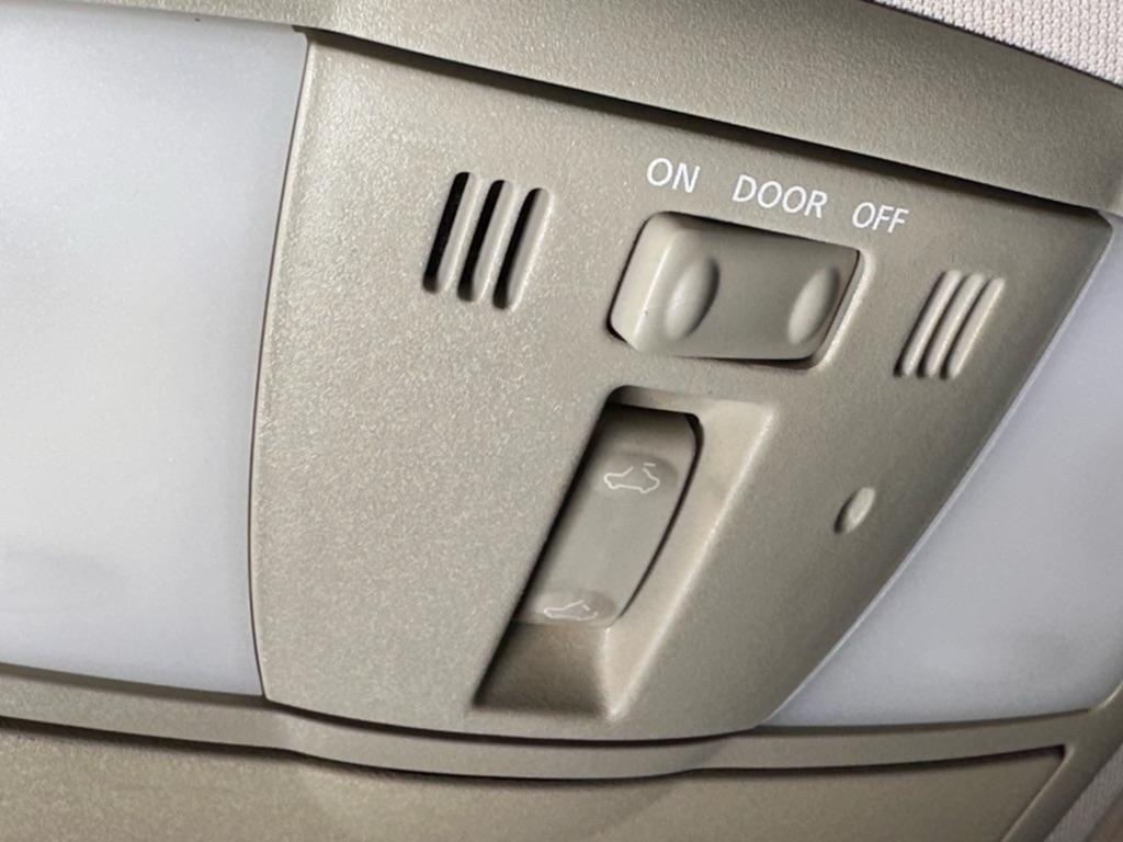 Nissan Maxima S 2011