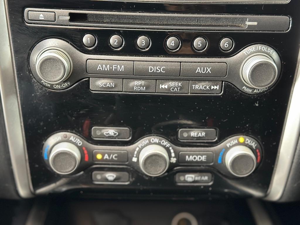 Nissan Pathfinder S 4WD 2013