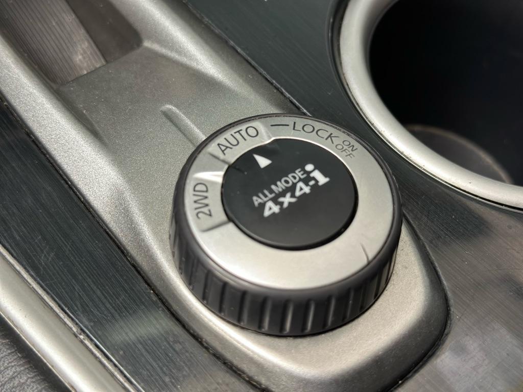 Nissan Pathfinder S 4WD 2013