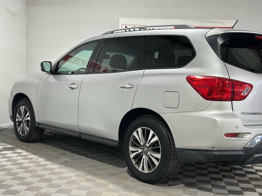 Nissan Pathfinder S 4WD 2017
