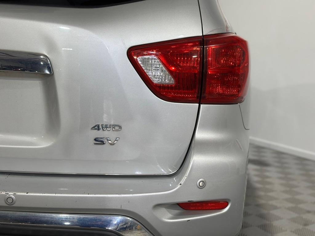 Nissan Pathfinder S 4WD 2017