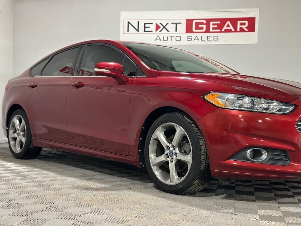 Ford Fusion SE 2013