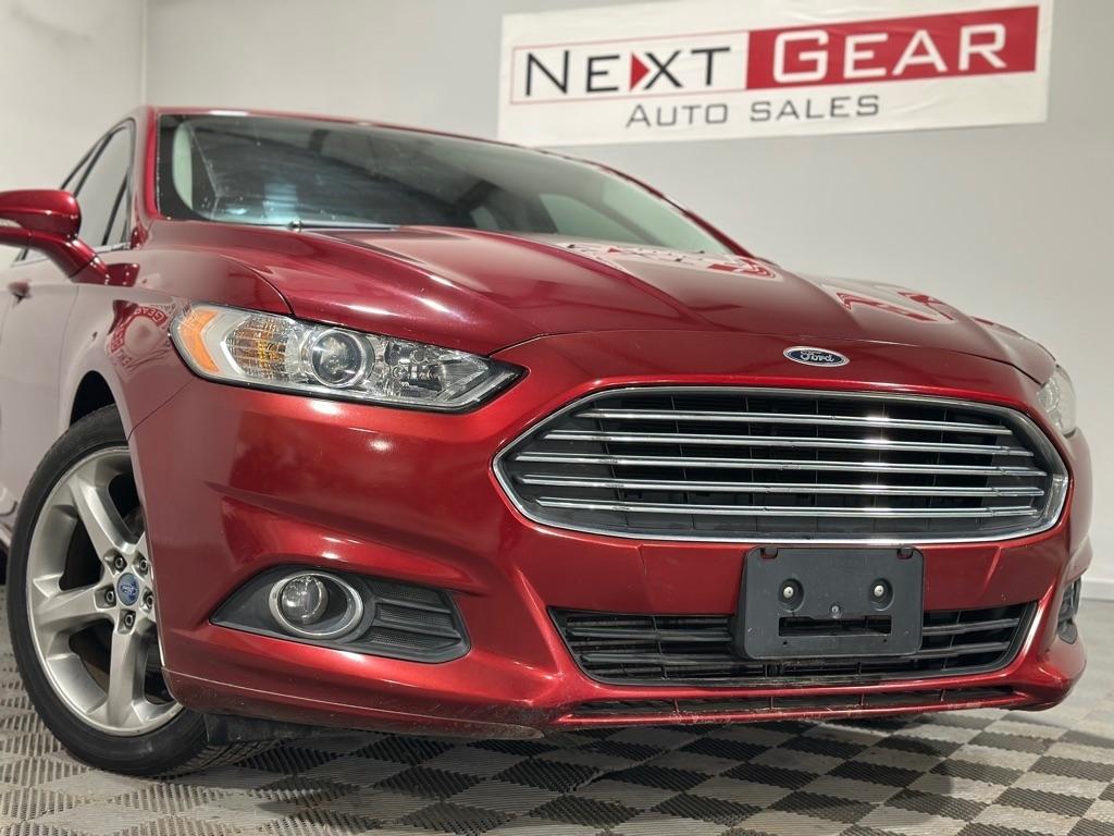 Ford Fusion SE 2013