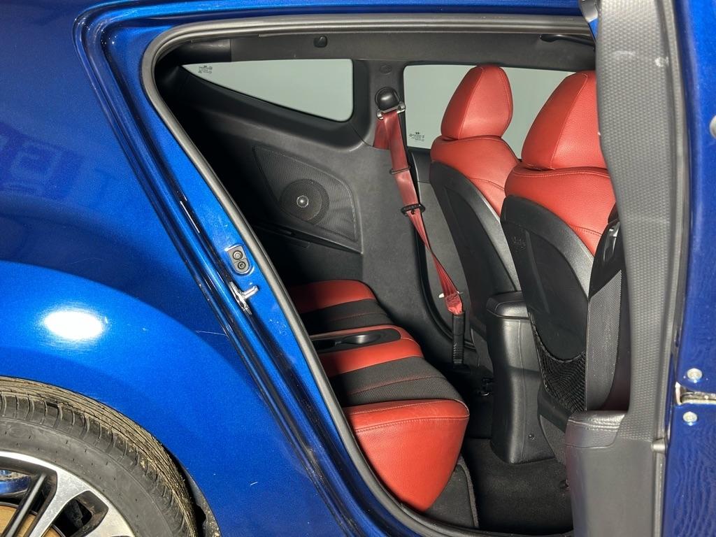 Hyundai Veloster Turbo 6MT 2016