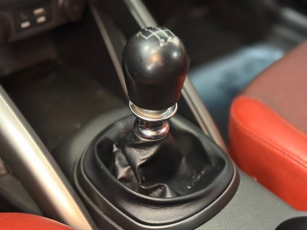 Hyundai Veloster Turbo 6MT 2016