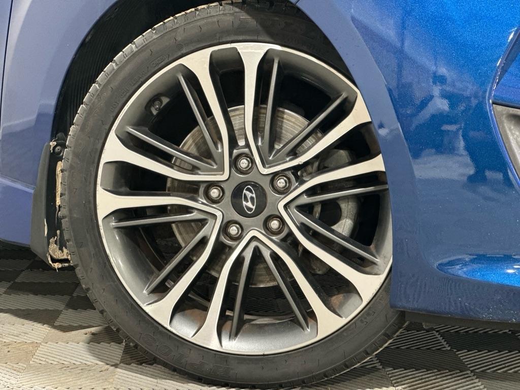 Hyundai Veloster Turbo 6MT 2016