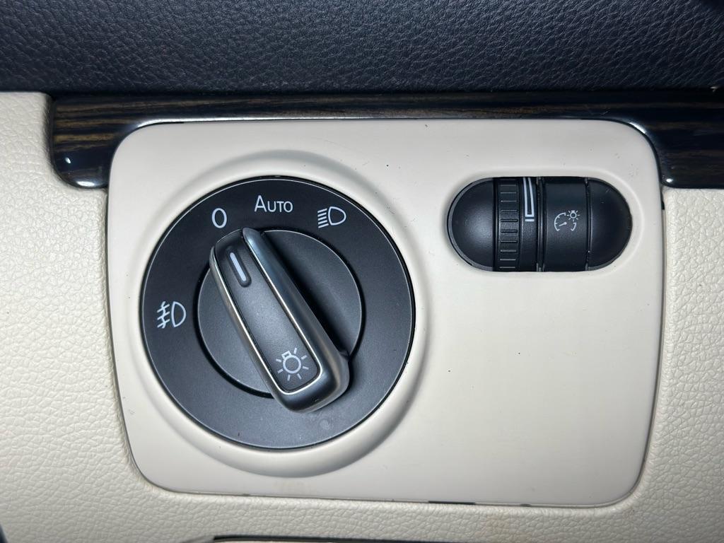 Volkswagen Eos Lux 2013