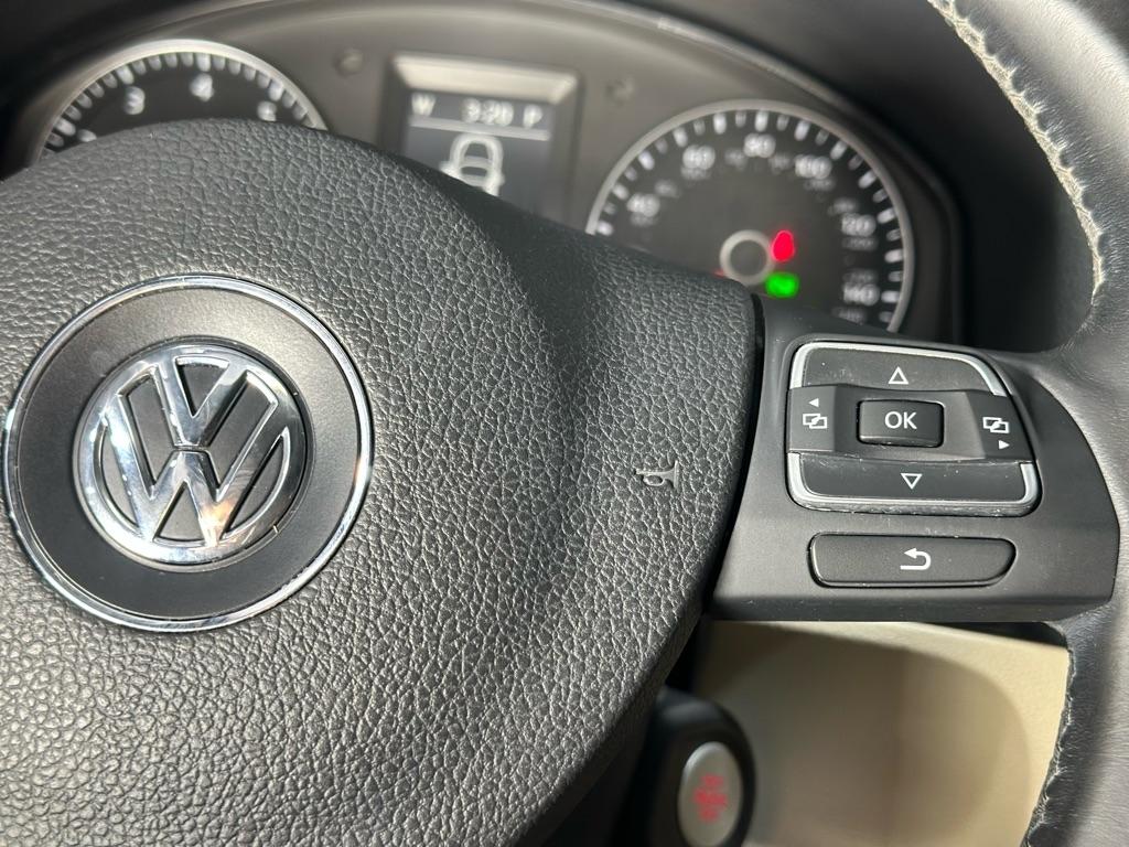 Volkswagen Eos Lux 2013