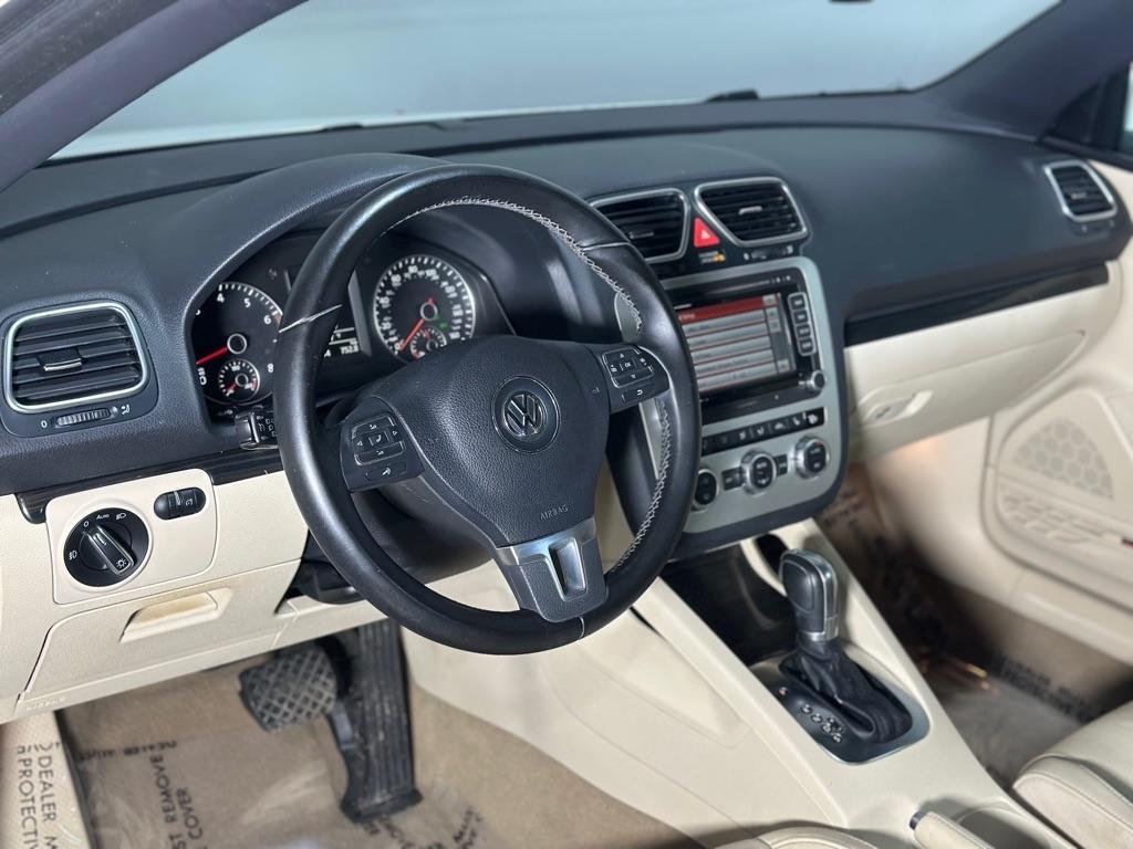 Volkswagen Eos Lux 2013