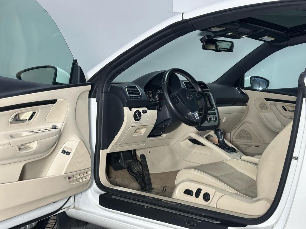 Volkswagen Eos Lux 2013