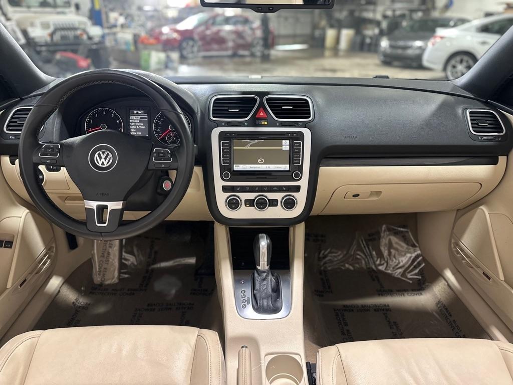 Volkswagen Eos Lux 2013