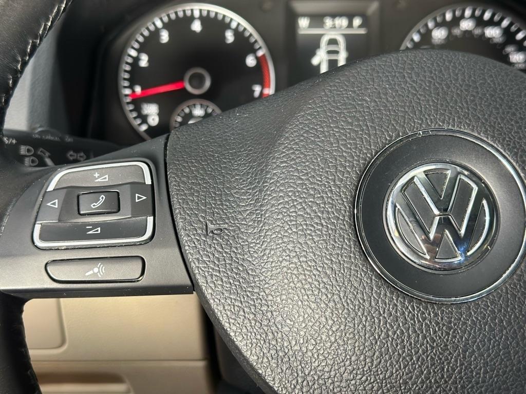 Volkswagen Eos Lux 2013