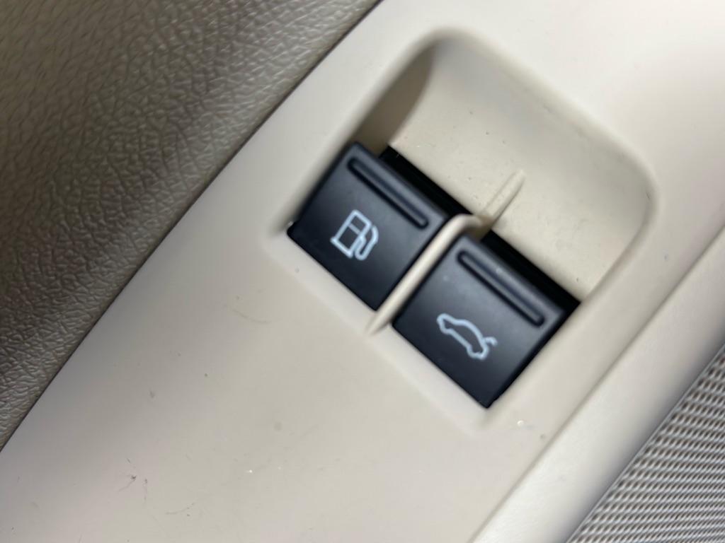 Volkswagen Eos Lux 2013