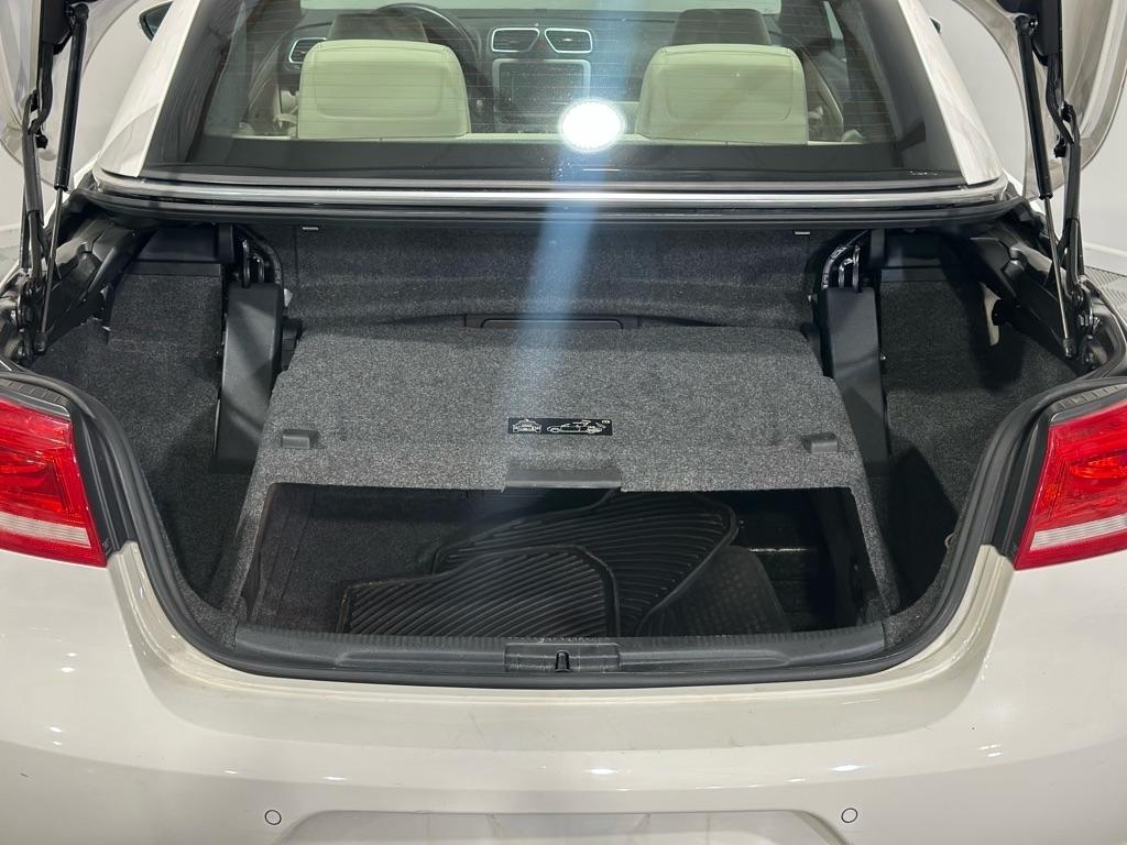 Volkswagen Eos Lux 2013