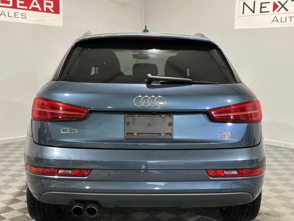 Audi Q3 2.0T quattro Premium Plus 2016