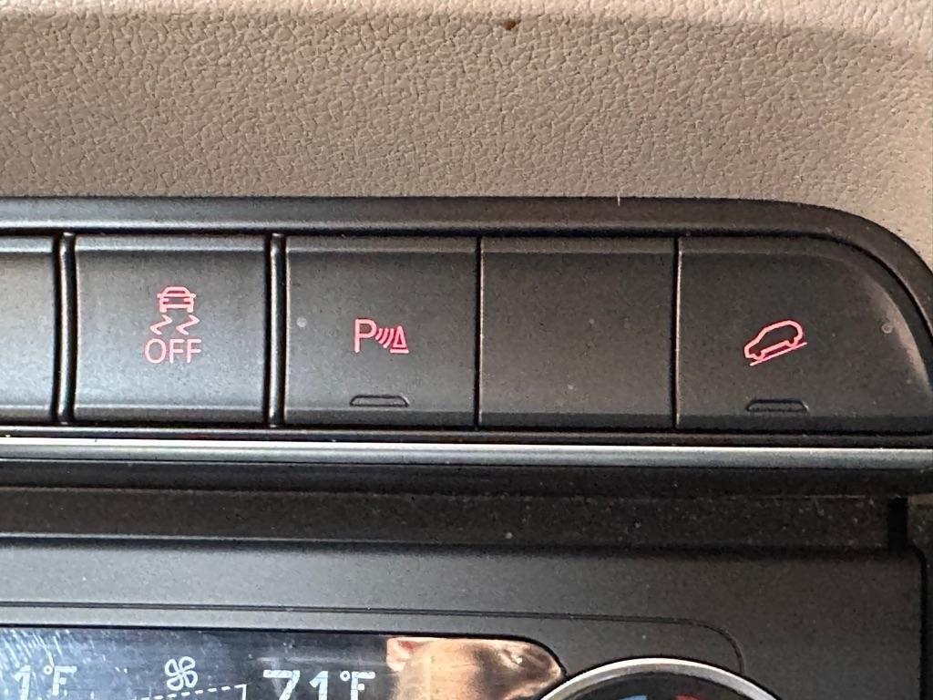 Audi Q3 2.0T quattro Premium Plus 2016