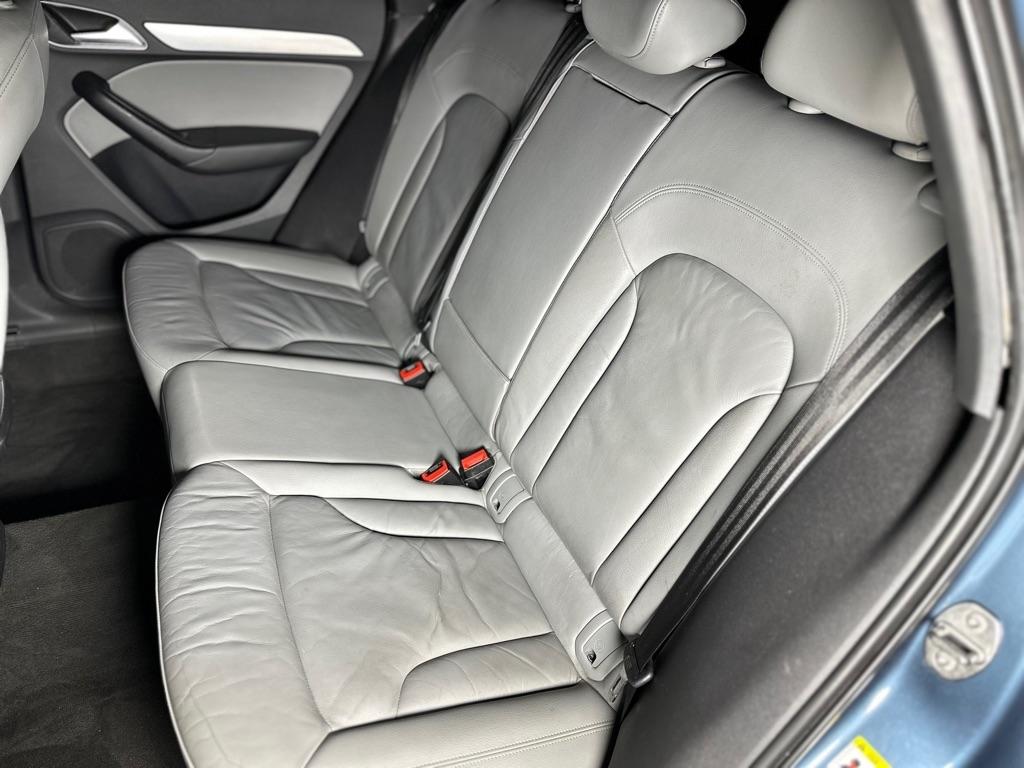 Audi Q3 2.0T quattro Premium Plus 2016