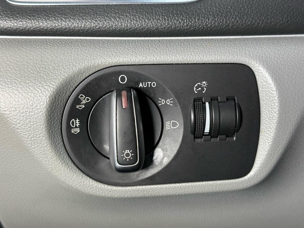 Audi Q3 2.0T quattro Premium Plus 2016