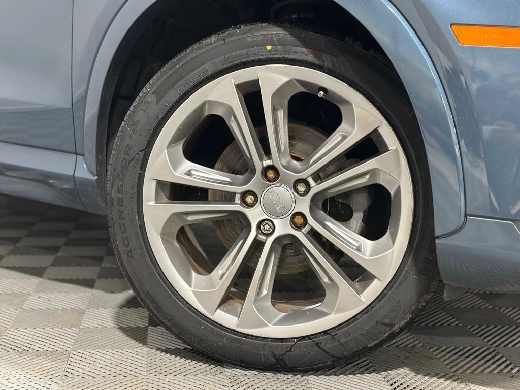 Audi Q3 2.0T quattro Premium Plus 2016