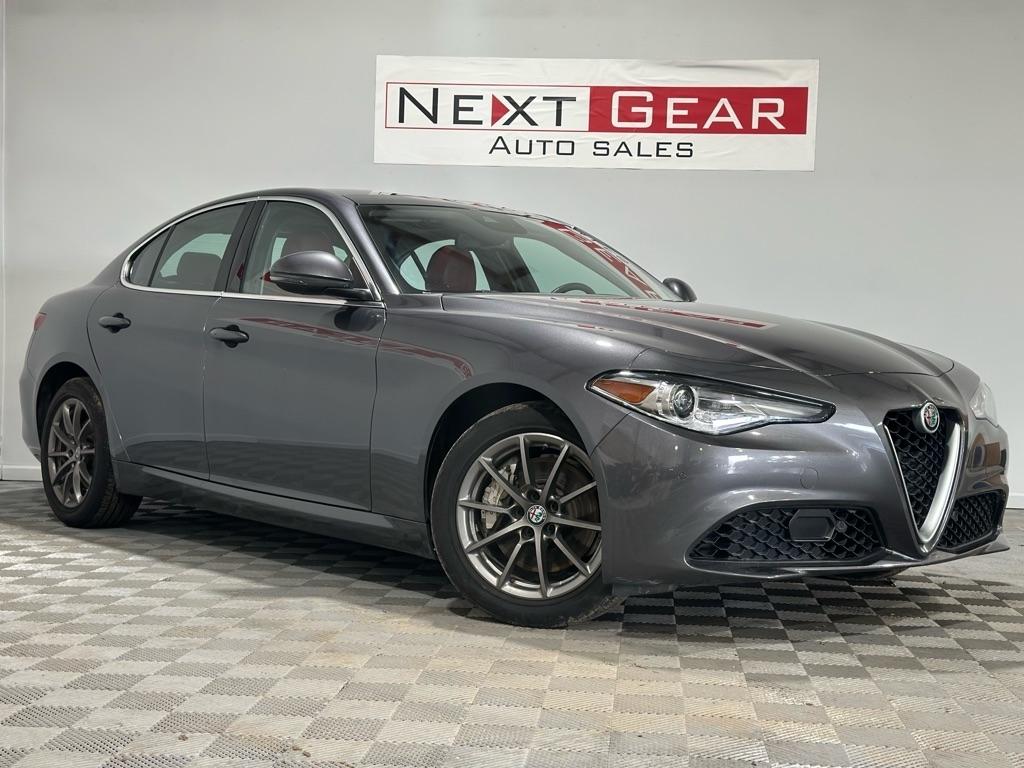 2017 Alfa Romeo Giulia Base AWD