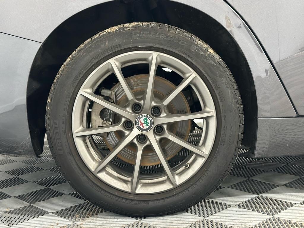 Alfa Romeo Giulia Base AWD 2017